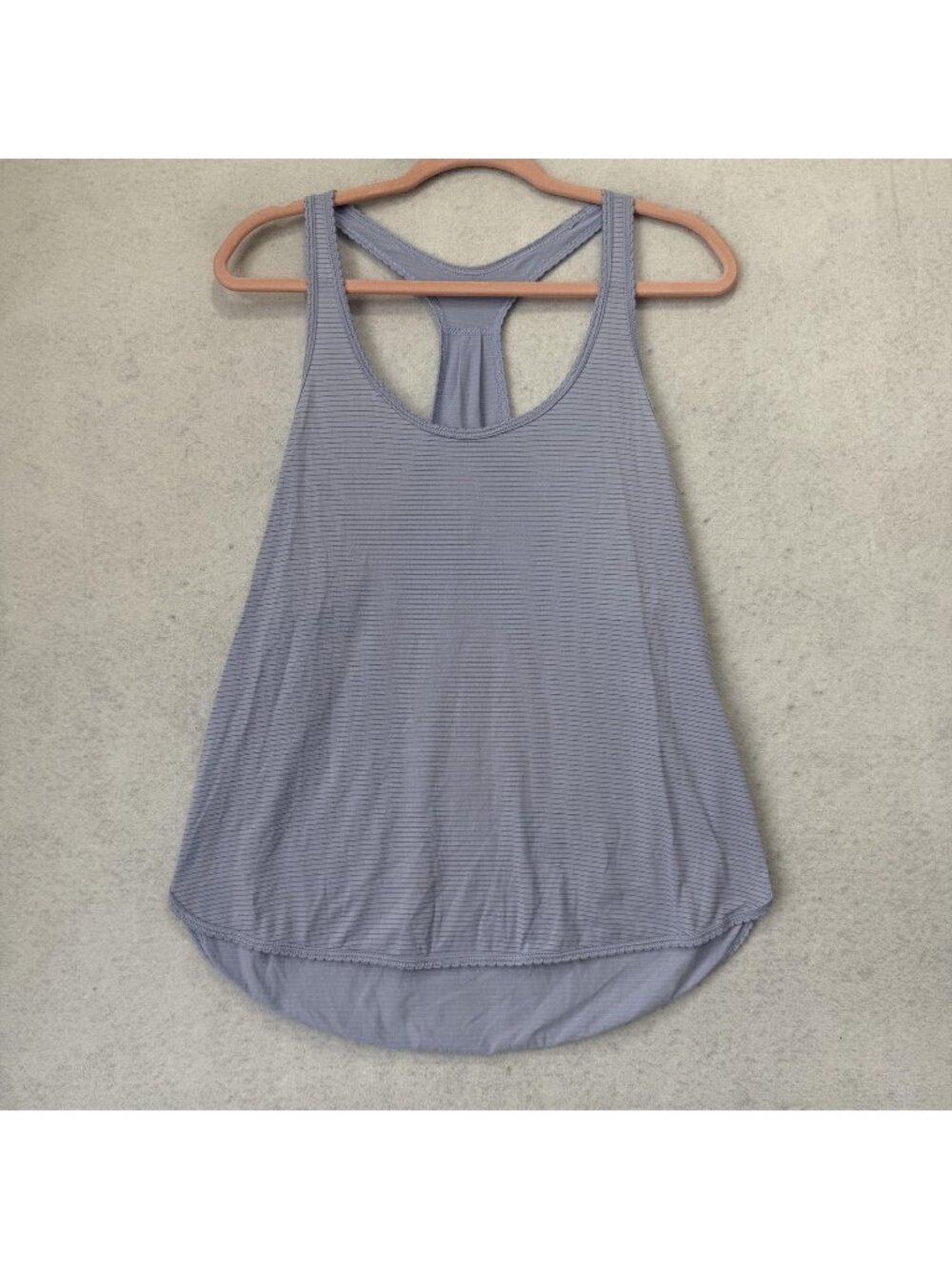 Lululemon Tank Top Womens Medium Purple Scoop Neck Racerback Athletic Yoga